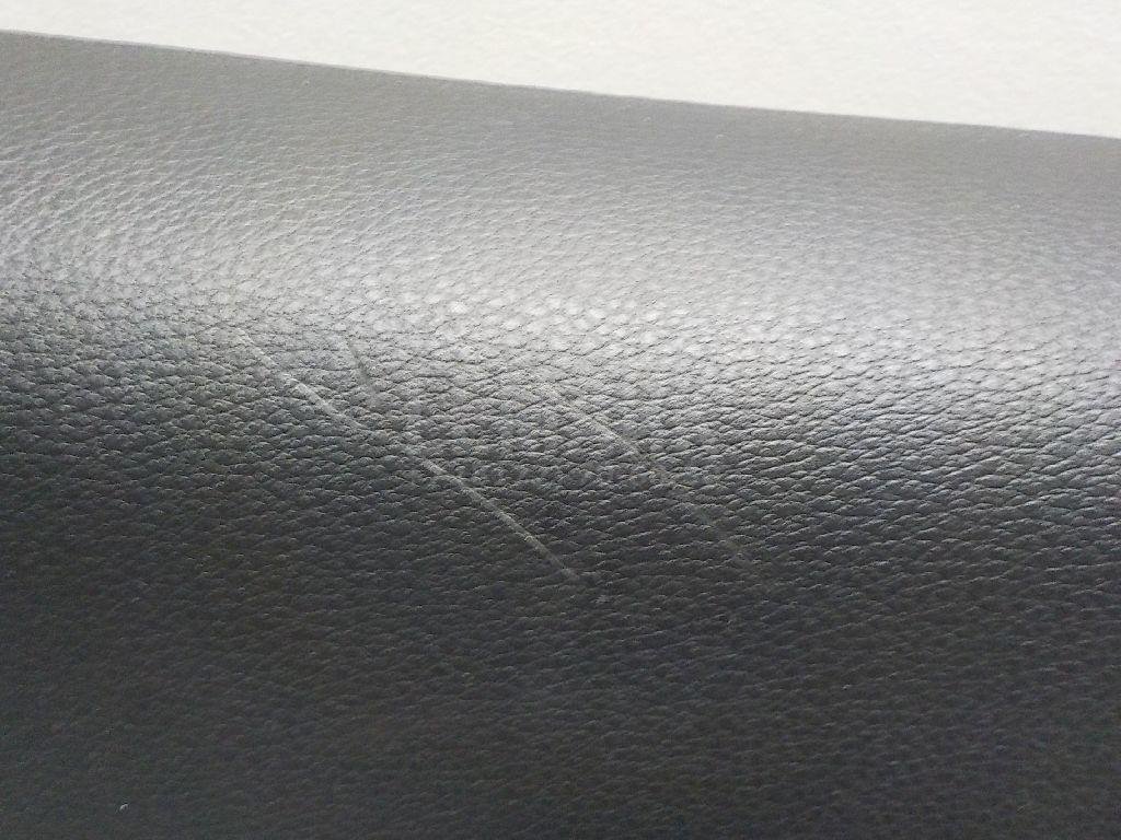 Обшивка двери багажника