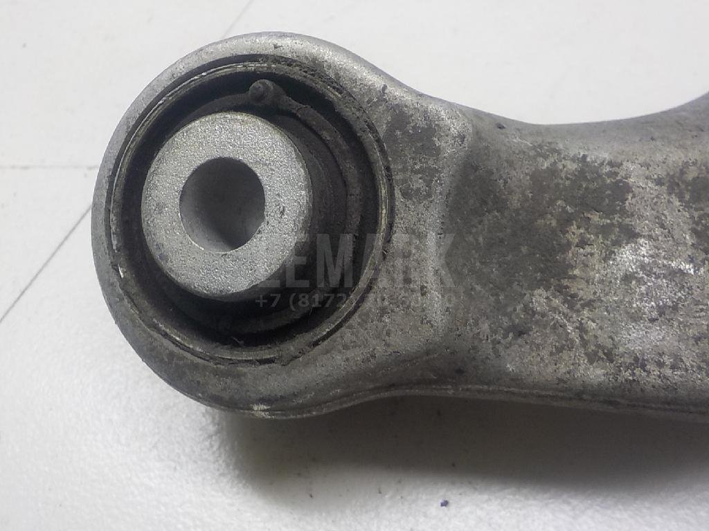 Рычаг задний верхний левый