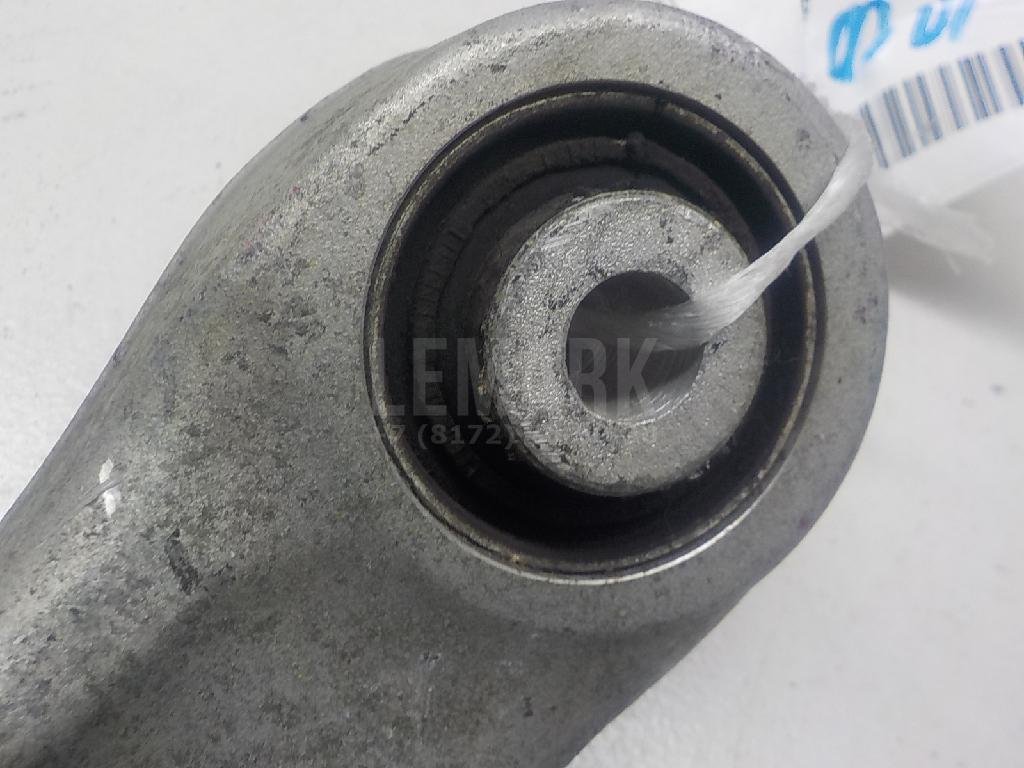 Рычаг задний верхний левый