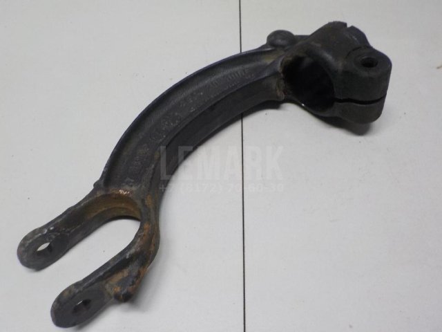 Кронштейн амортизатора левый