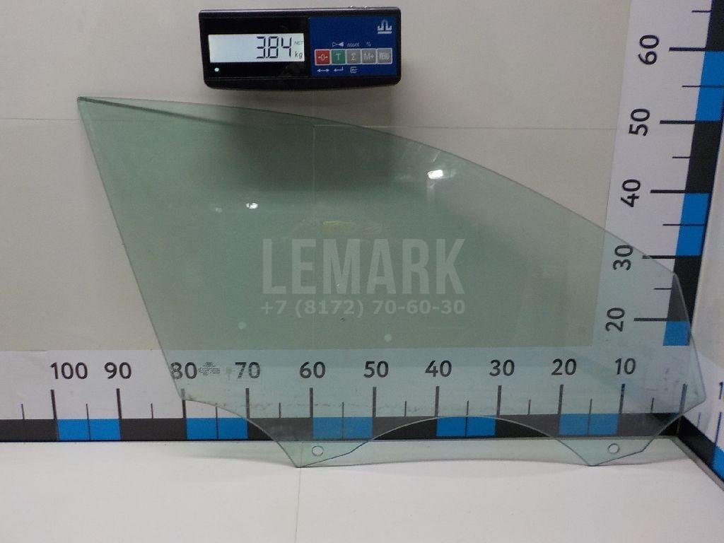 Стекло двери передней правой