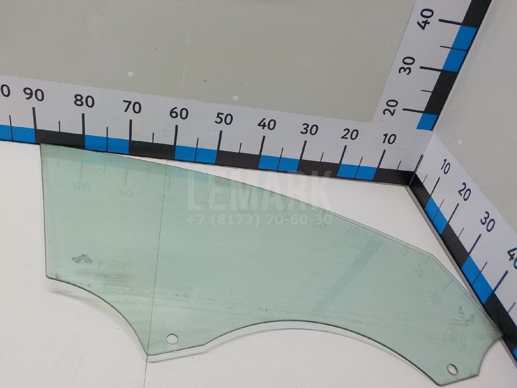 Стекло двери передней правой