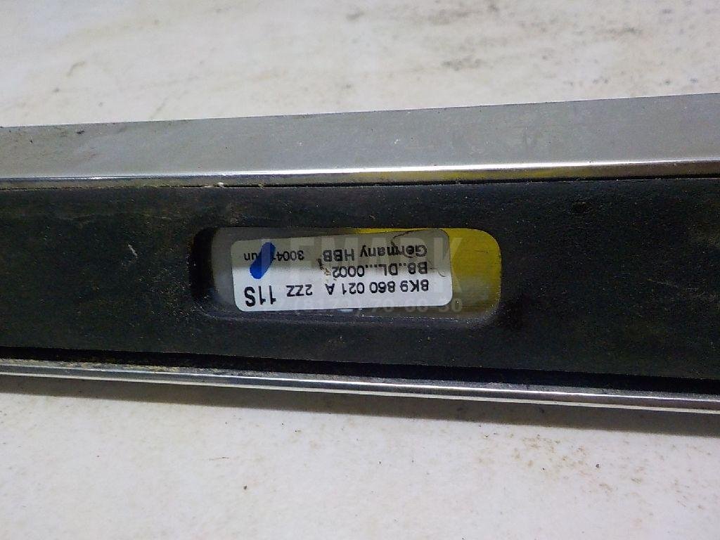 Рейлинг левый (планка на крышу)