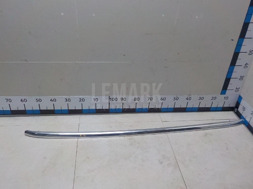 Рейлинг правый (планка на крышу)