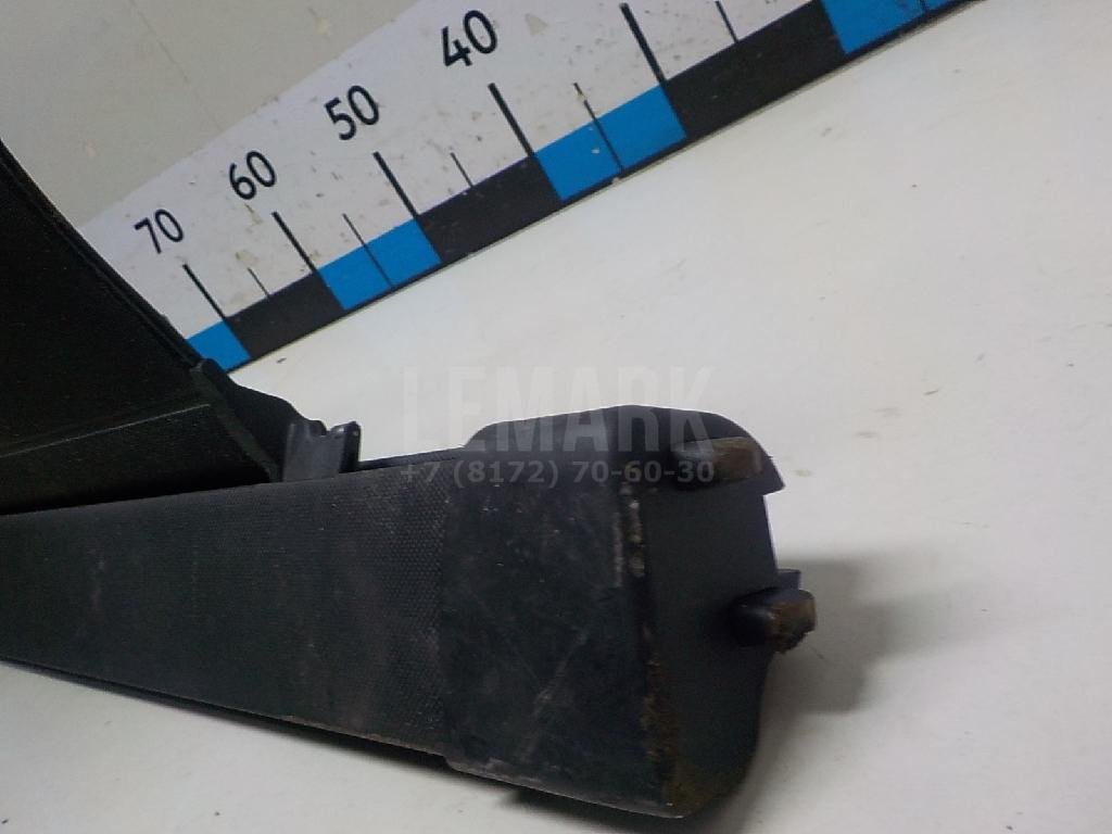 Шторка багажника