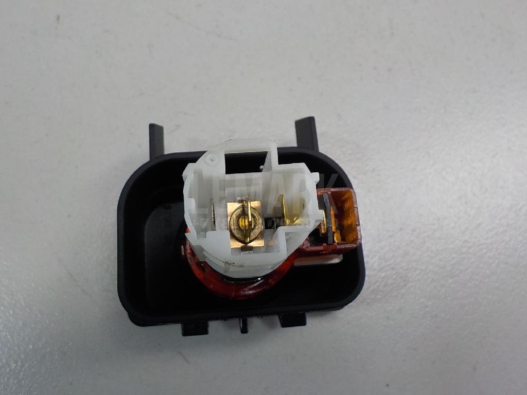 Гнездо прикуривателя