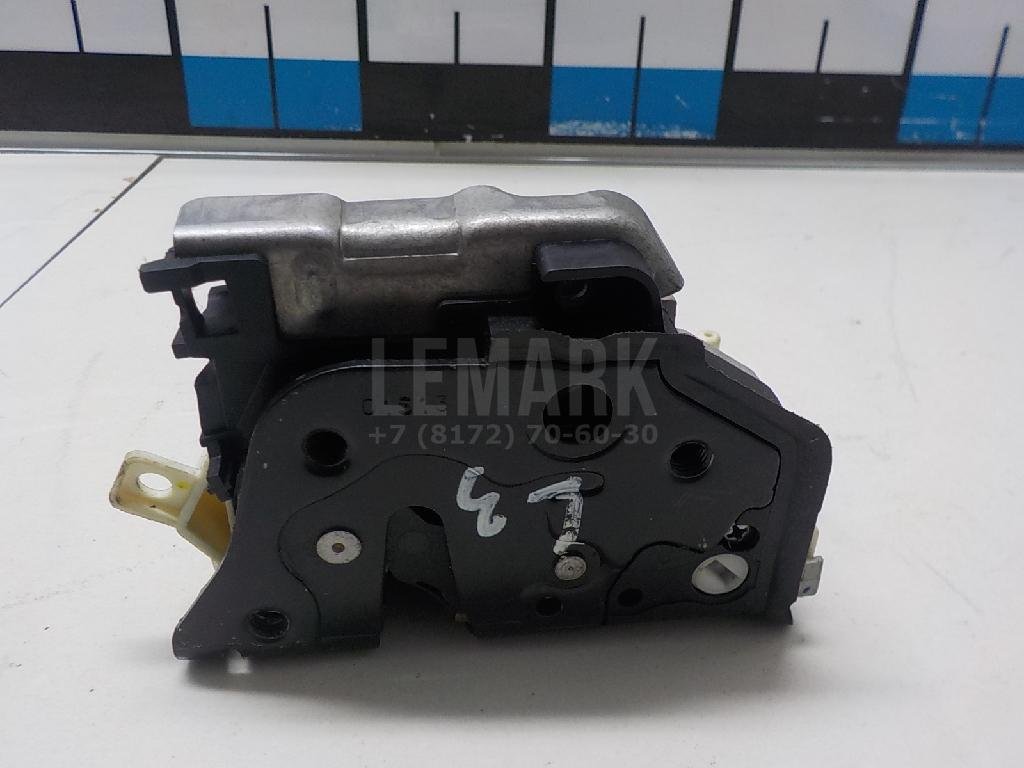 Замок двери задней левой