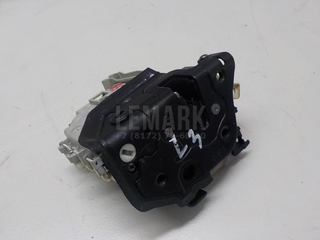 Замок двери задней левой