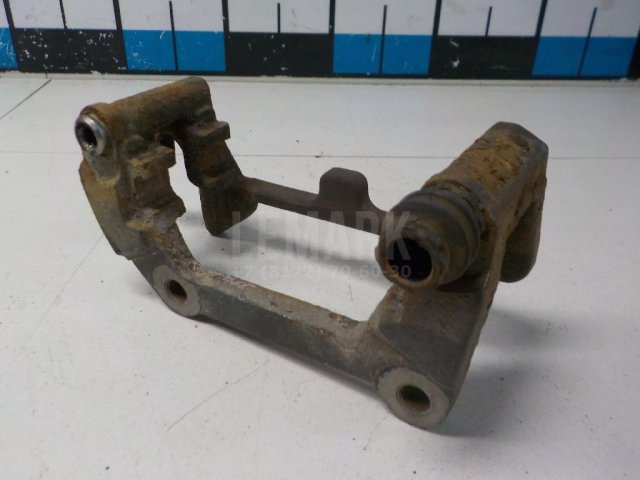 Скоба суппорта заднего правого