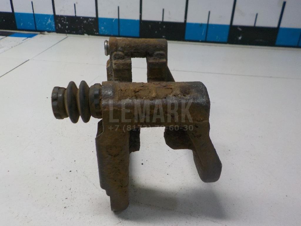 Скоба суппорта заднего правого