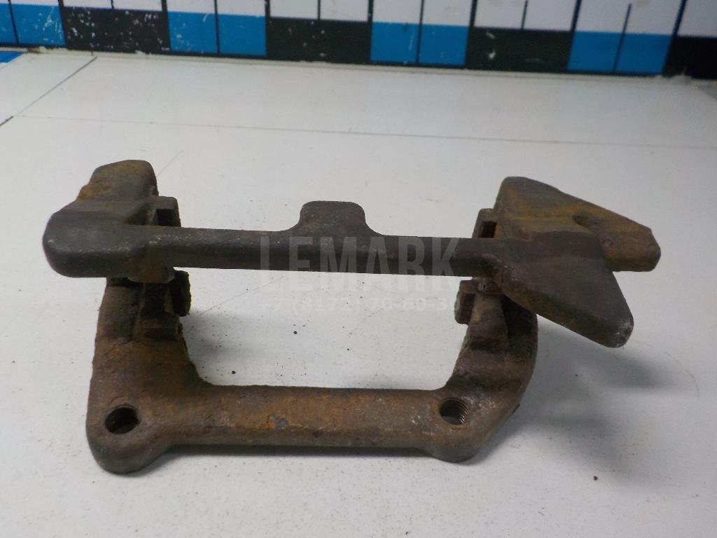 Скоба суппорта заднего правого