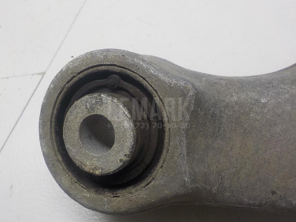 Рычаг задний верхний левый