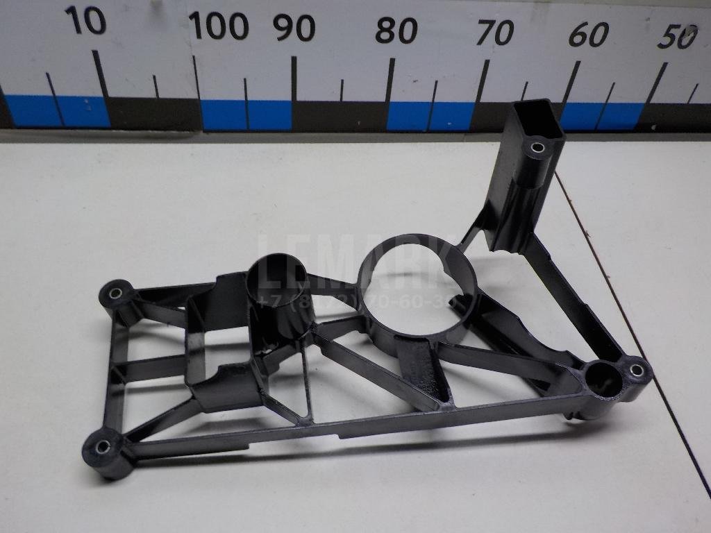 Маслоотражатель