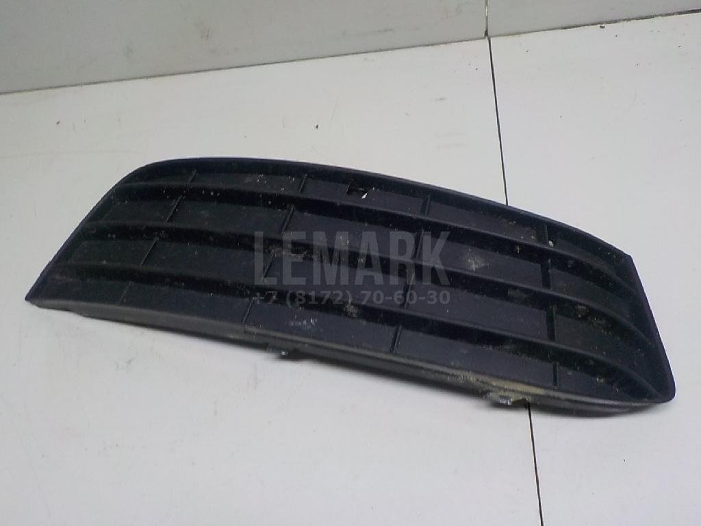 Решетка в бампер правая