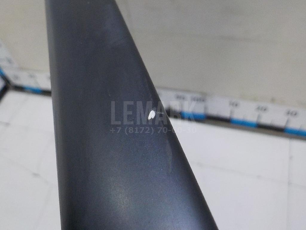 Рейлинг правый (планка на крышу)