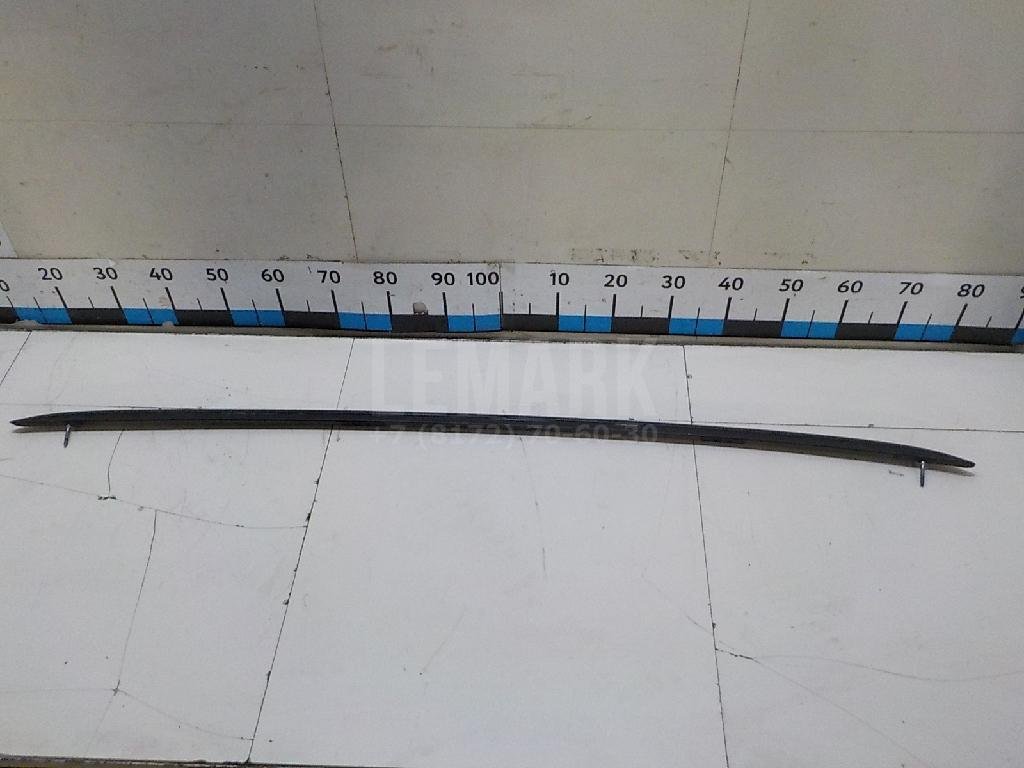 Рейлинг правый (планка на крышу)