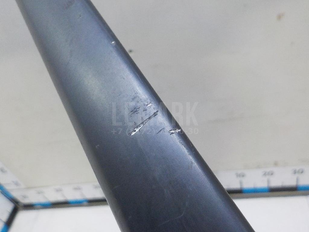 Рейлинг правый (планка на крышу)