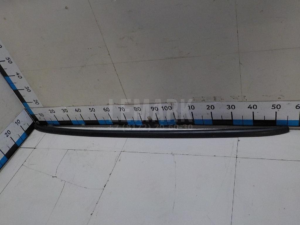 Рейлинг правый (планка на крышу)