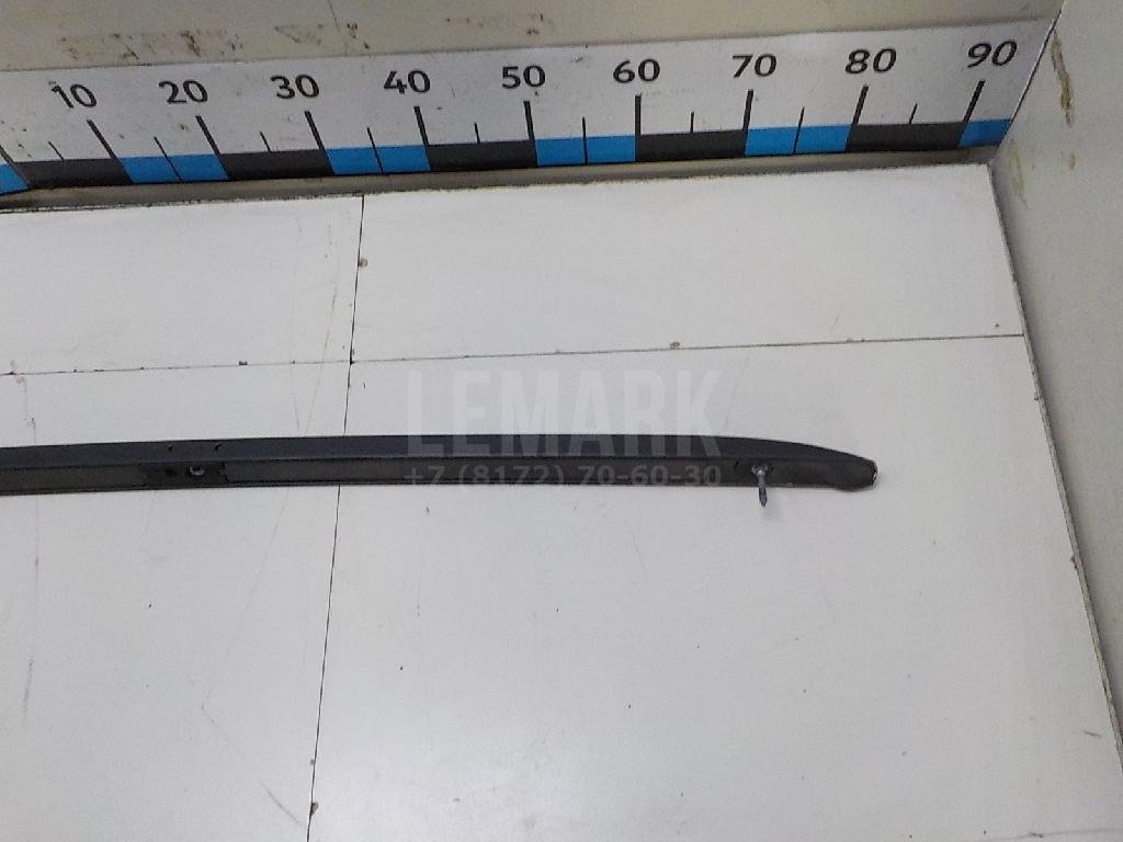 Рейлинг правый (планка на крышу)