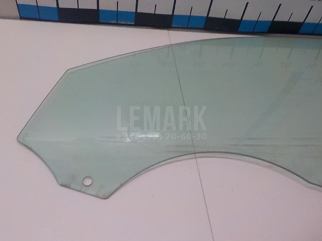 Стекло двери передней левой