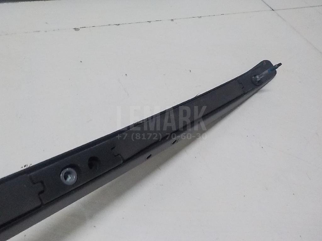 Рейлинг правый (планка на крышу)