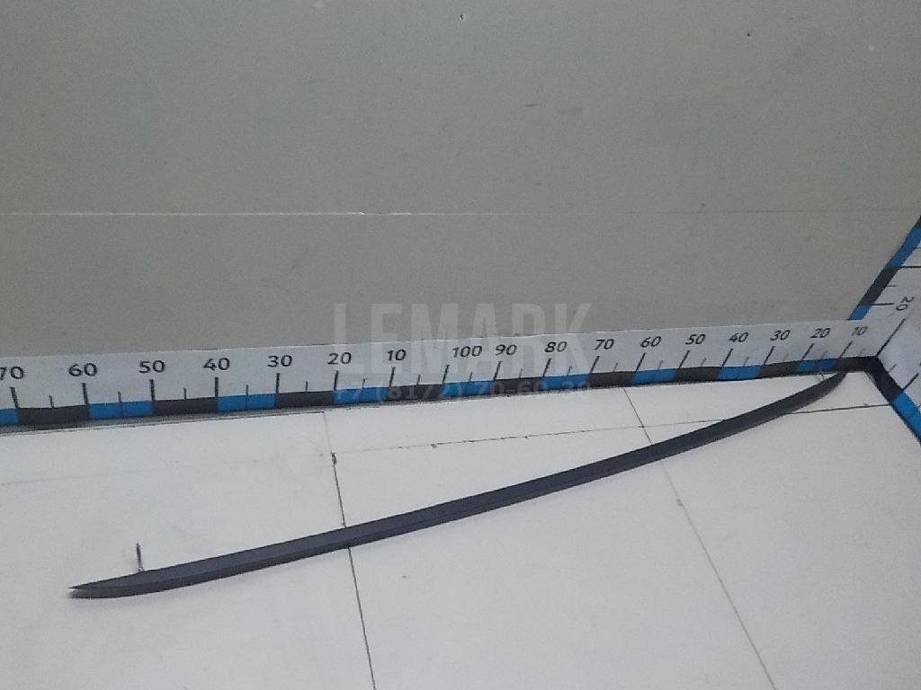 Рейлинг правый (планка на крышу)