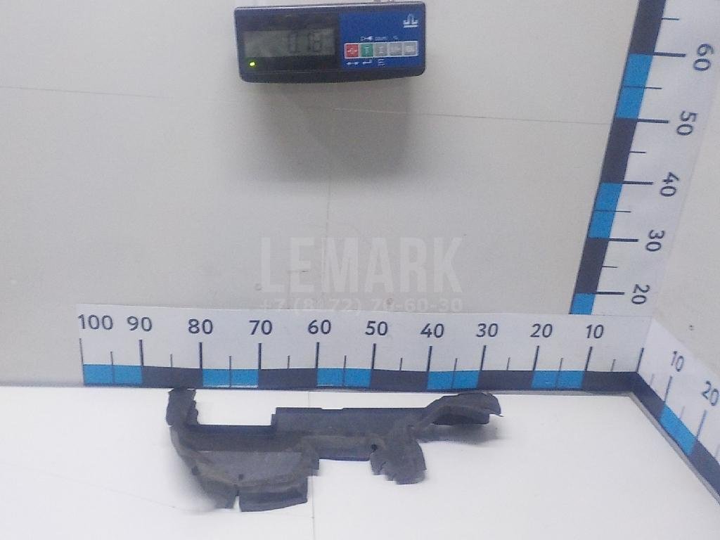 Воздуховод радиатора правый