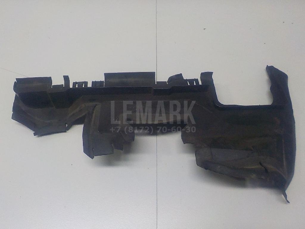 Воздуховод радиатора правый