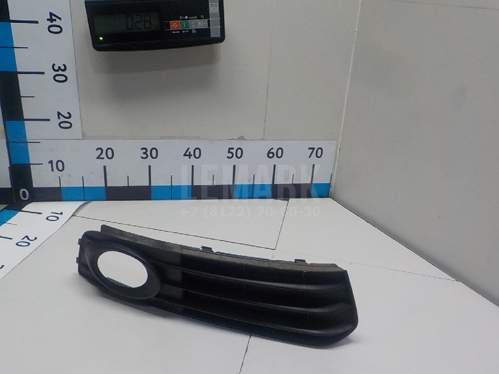 Решетка в бампер правая