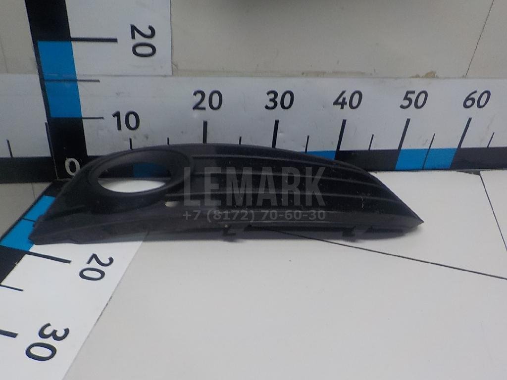 Решетка в бампер правая