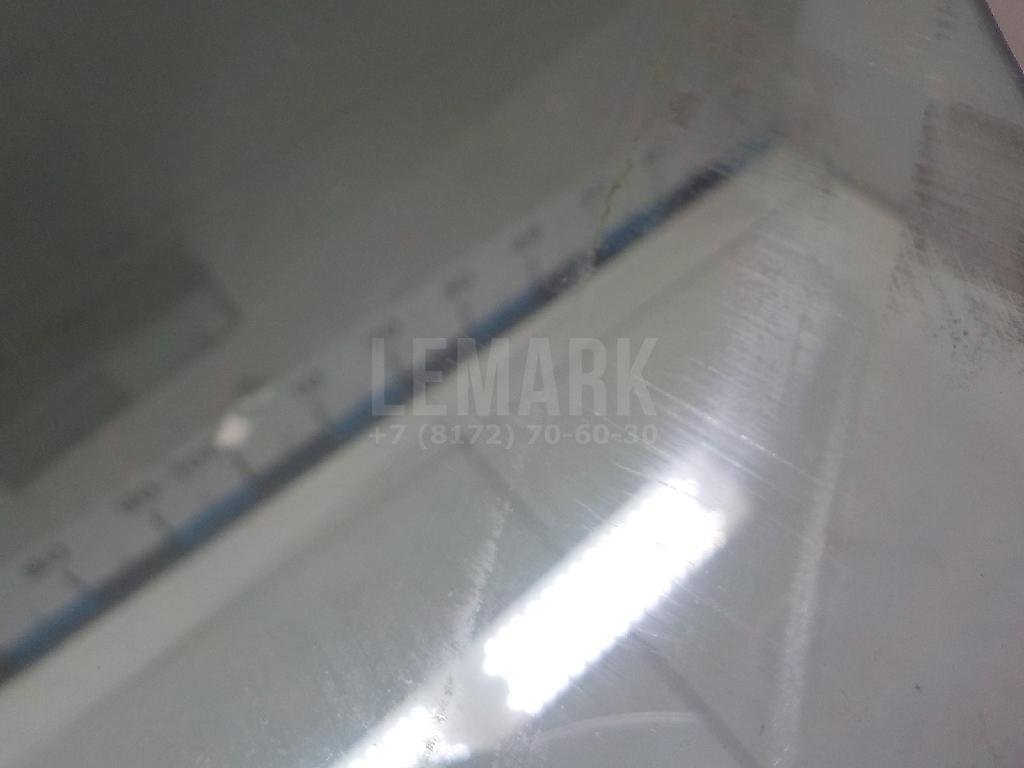 Стекло двери передней левой