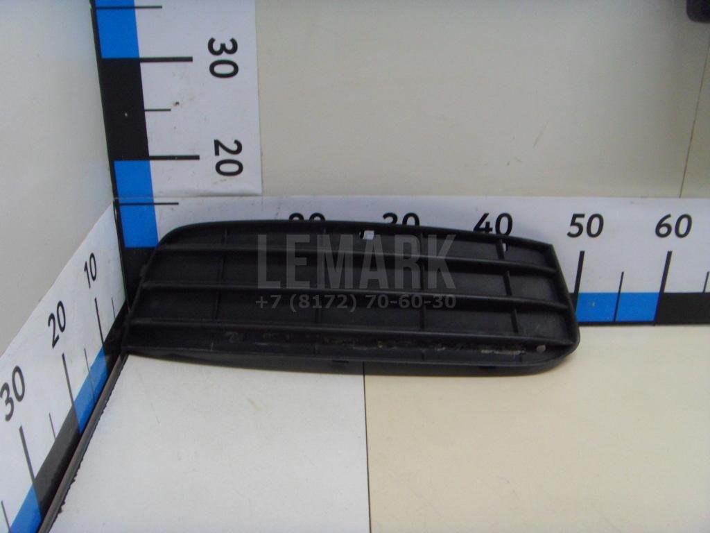 Решетка в бампер правая