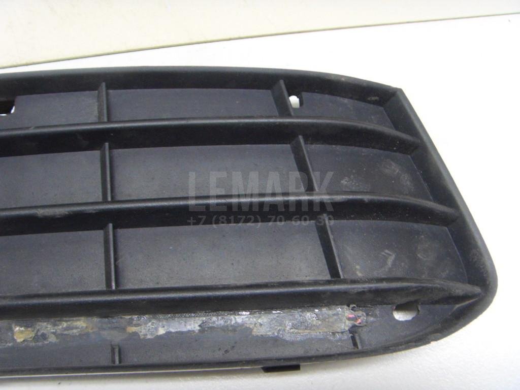 Решетка в бампер правая