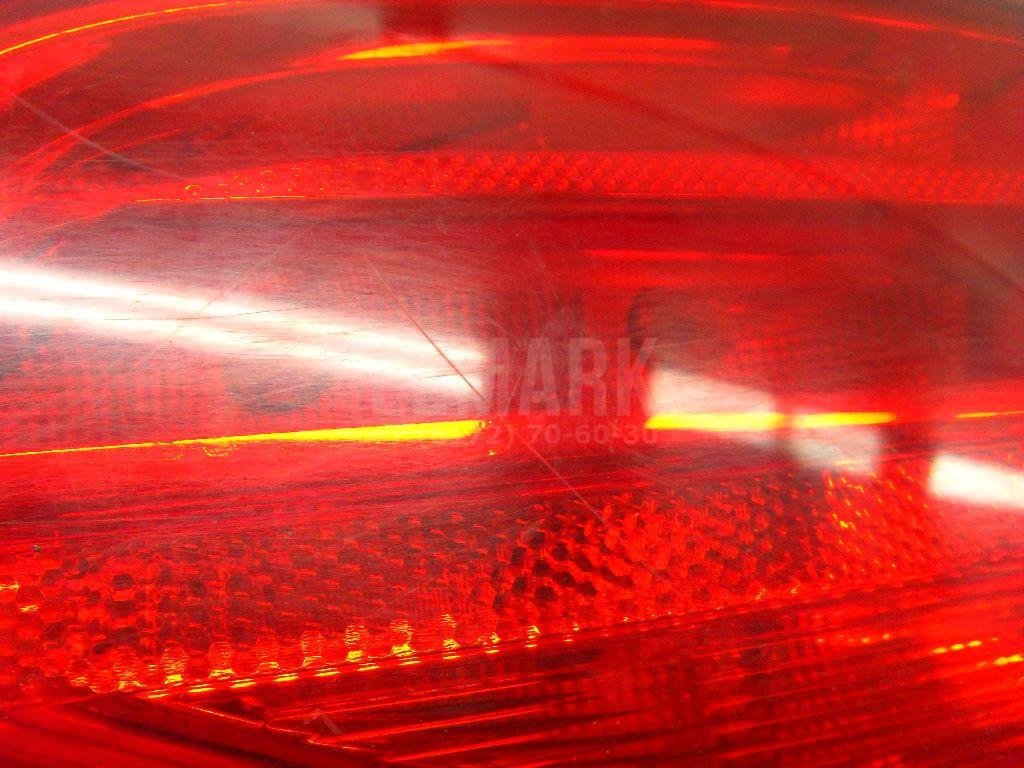 Фонарь задний внутренний правый