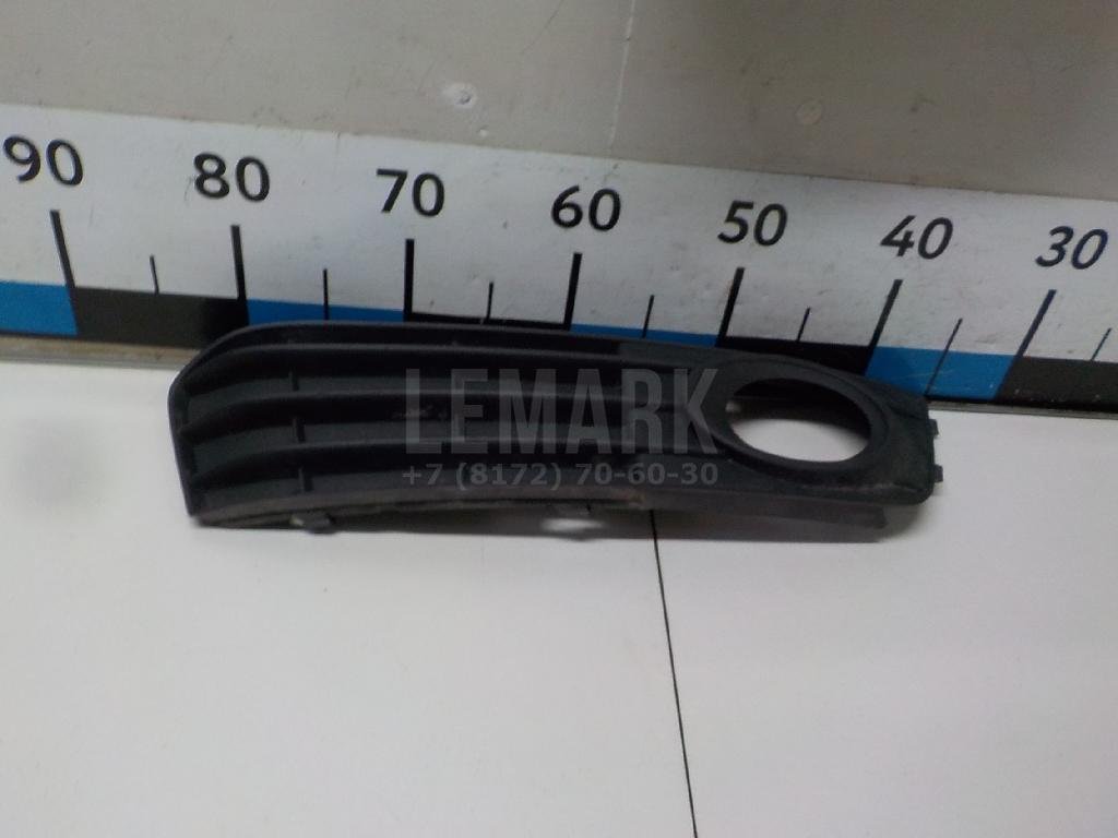 Решетка в бампер правая