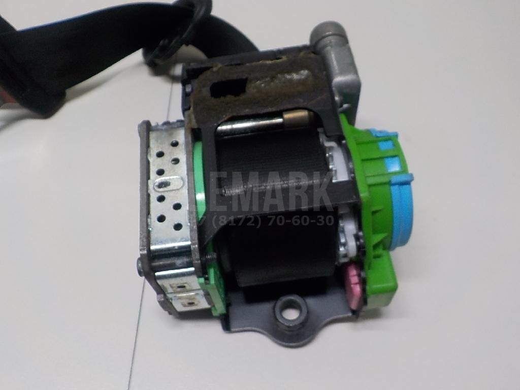 Ремень безопасности с пиропатроном