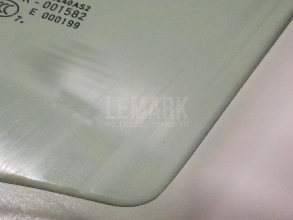 Стекло двери передней левой