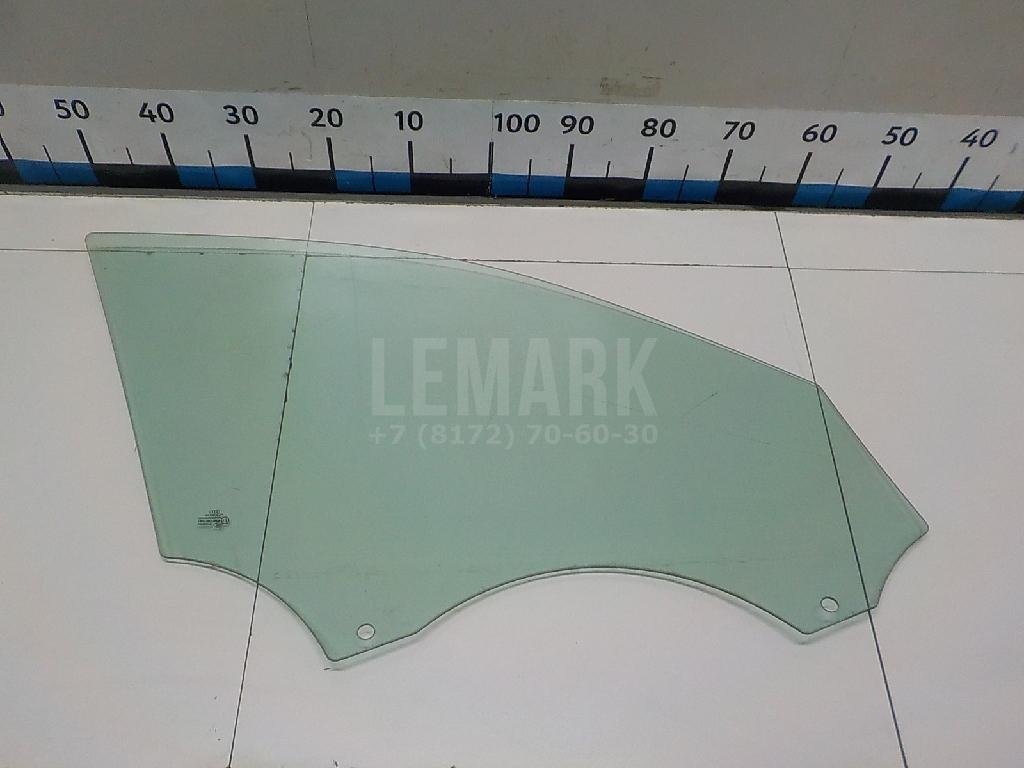 Стекло двери передней левой