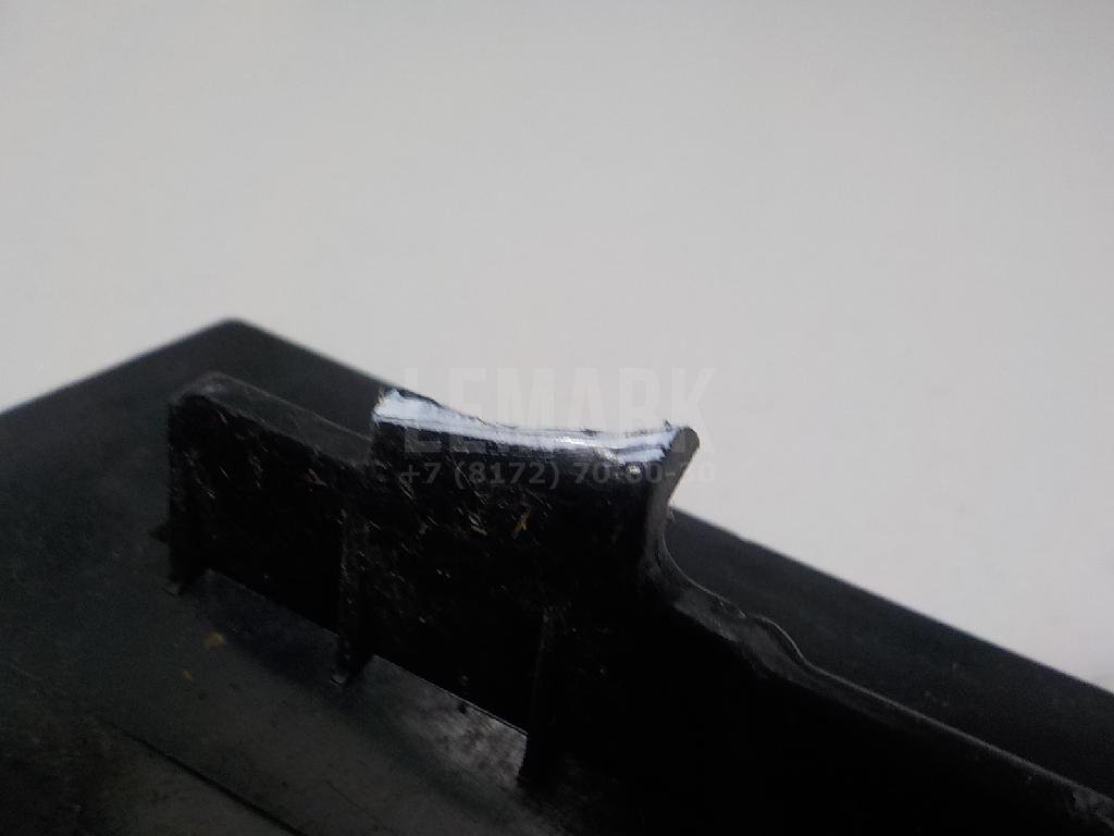 Накладка двери передней левой