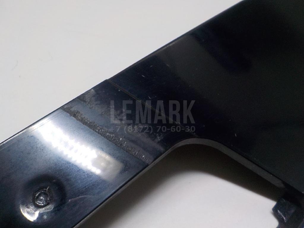 Накладка двери передней левой