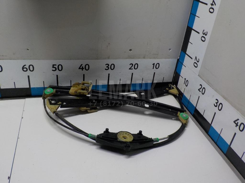 Стеклоподъемник электр. передний левый