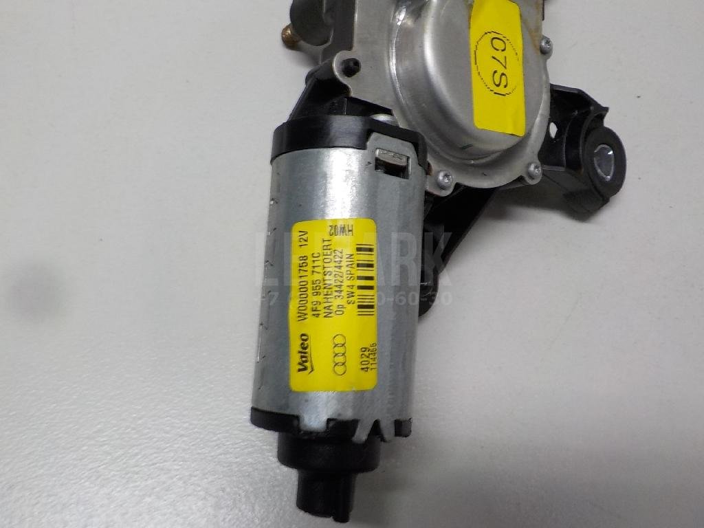 Моторчик стеклоочистителя задний для  Audi 100 [C4] 1991-1994