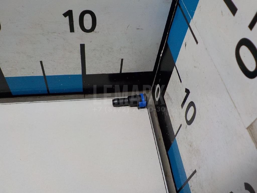 Штуцер трубки омывателя