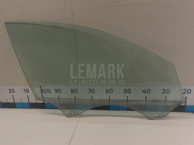 Стекло двери передней правой