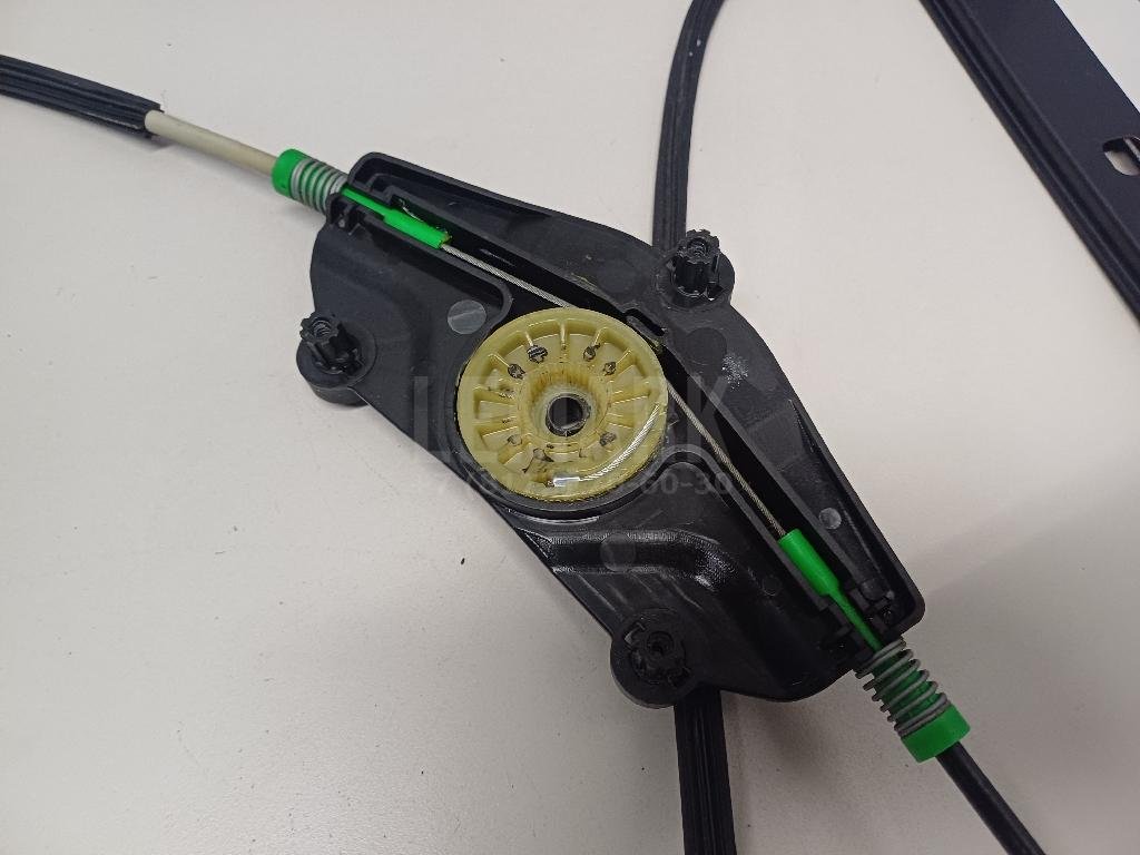 Стеклоподъемник электр. передний левый