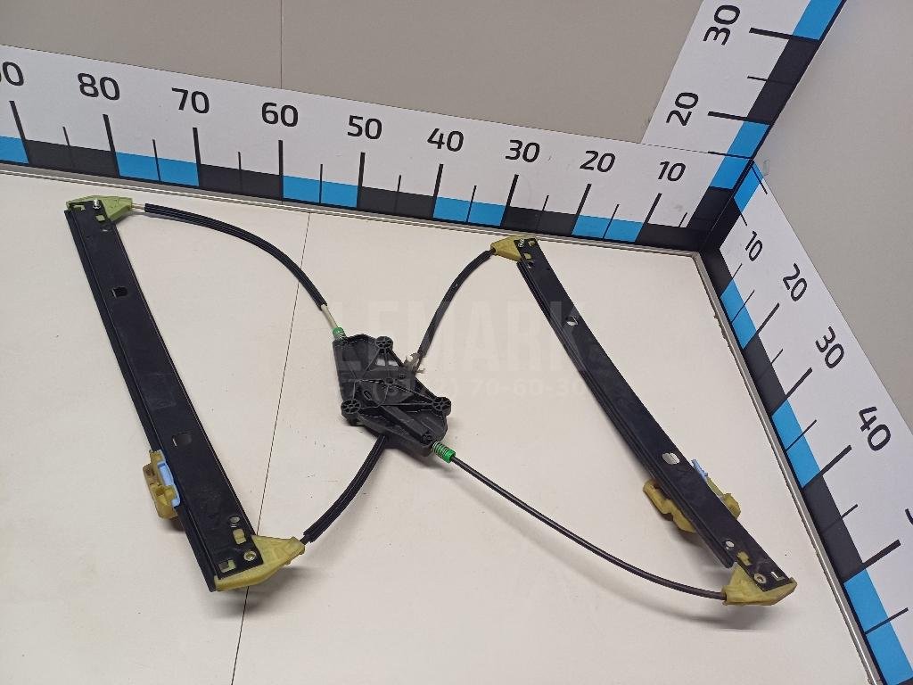 Стеклоподъемник электр. передний левый