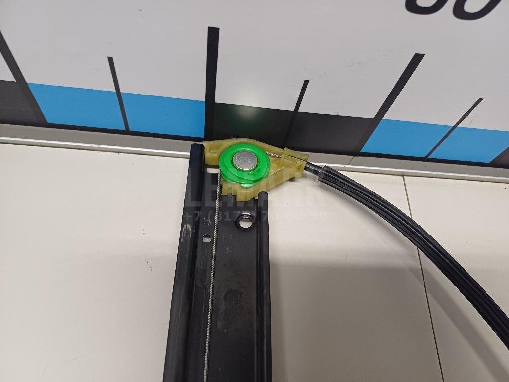 Стеклоподъемник электр. передний левый