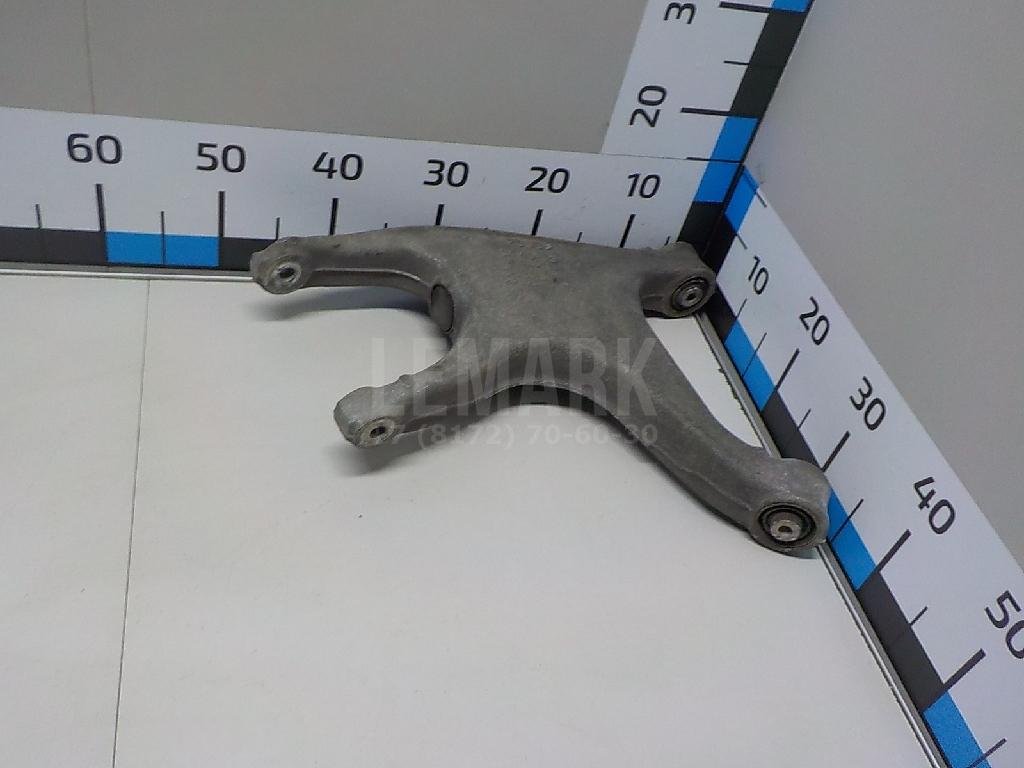 Рычаг задний нижний левый