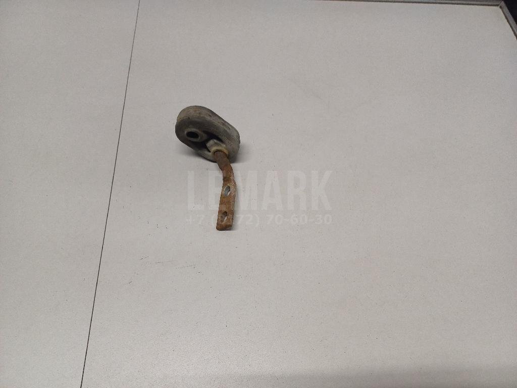 Кронштейн глушителя