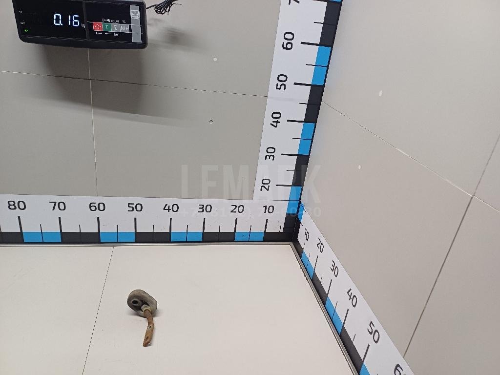 Кронштейн глушителя